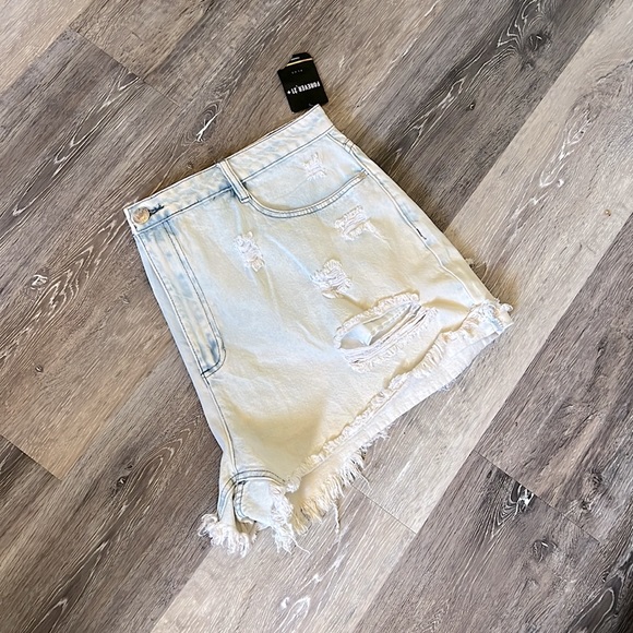 Vintage Look Distressed High Waist shorts Curvy Size 20 💯 Cotton New!! - Picture 2 of 8